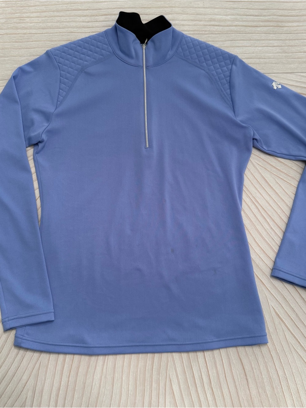 Descente Grace T-Neck Skivvy in the color Sphere Blue